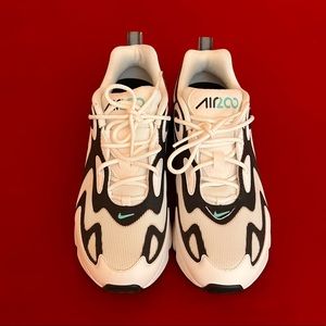 Nike Air Max 200 (Women)